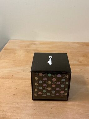 Akibento Mochi design Tie